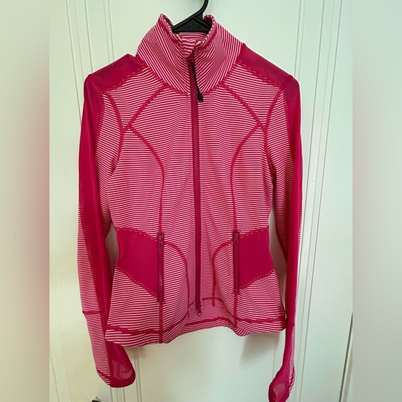 XS Zella Pink and White Striped long sleeve exercise shirt - Picture 1 of 3
